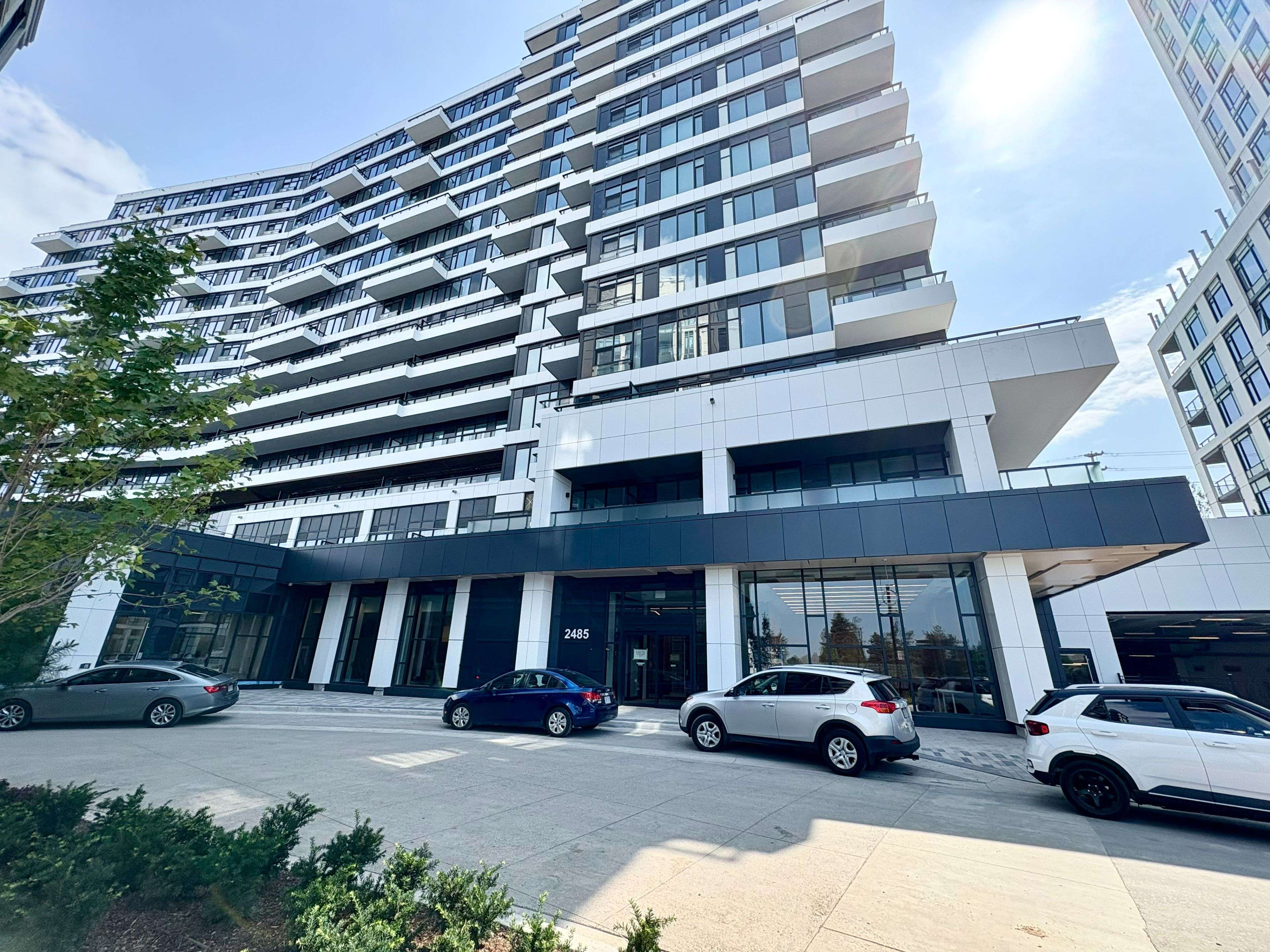 2485 Eglinton AVE W #1121, Mississauga, ON L5M 2V8