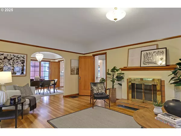 Portland, OR 97232,546 NE Mirimar PL