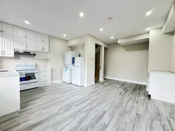 Toronto E03, ON M4J 2V7,374 O'connor DR #3