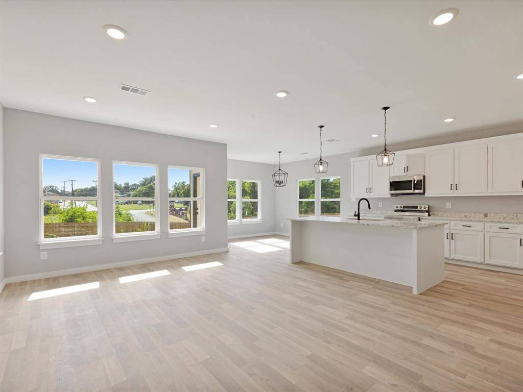 Fort Worth, TX 76104,1400 Belzise Terrace