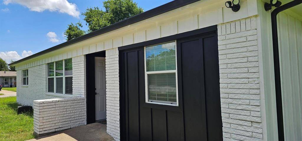 Arlington, TX 76010,504 E Tucker Boulevard