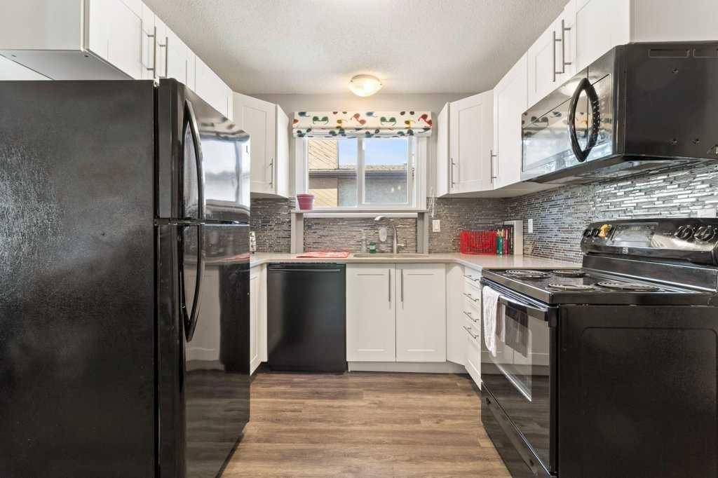 Red Deer, AB T4R 1L3,62 Boyce ST