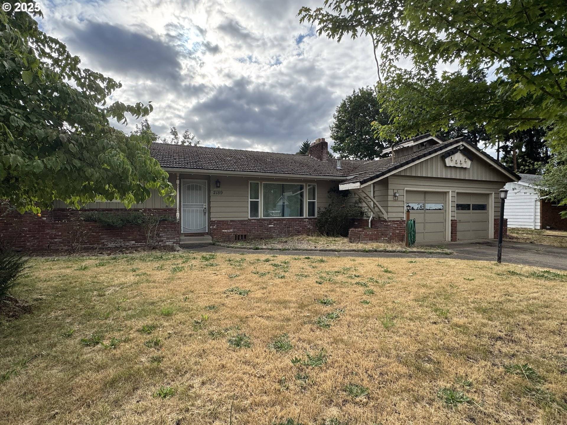 Salem, OR 97301,2189 34TH AVE NE