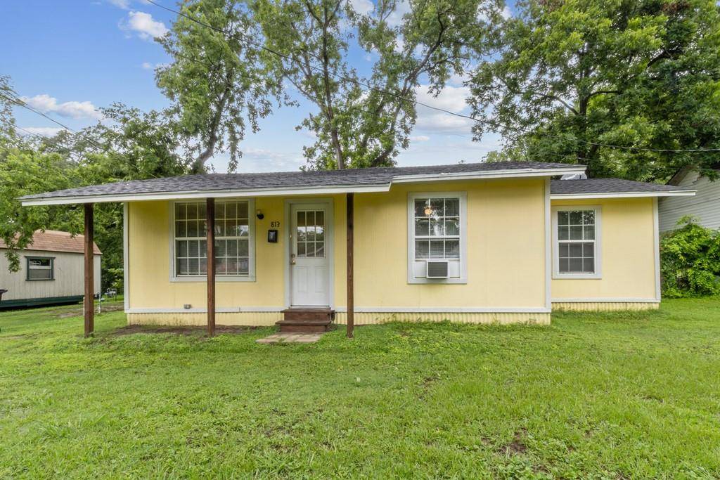 Teague, TX 75860,813 Pine Street