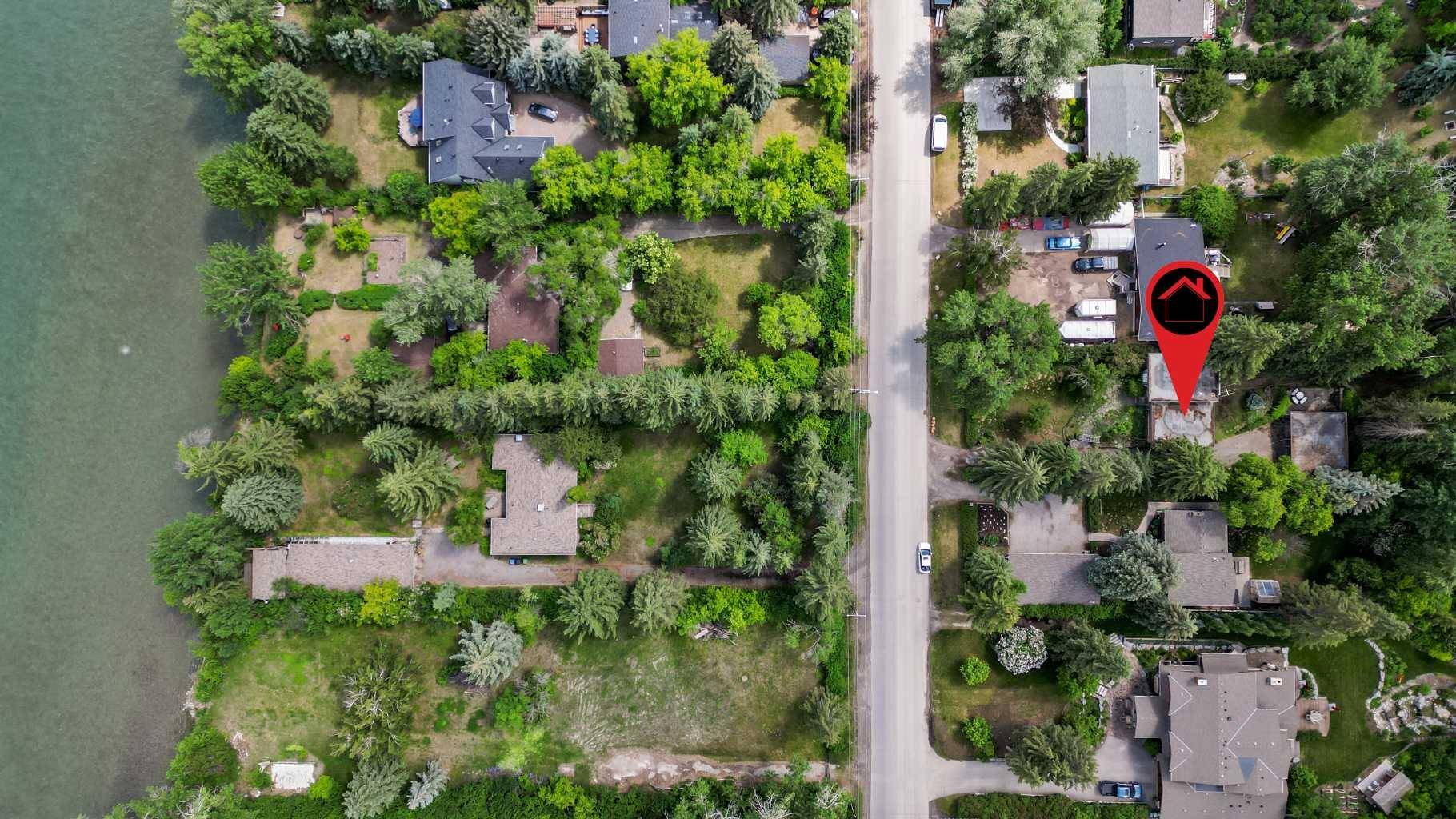 Calgary, AB T3B 2C9,6907 Bow CRES NW