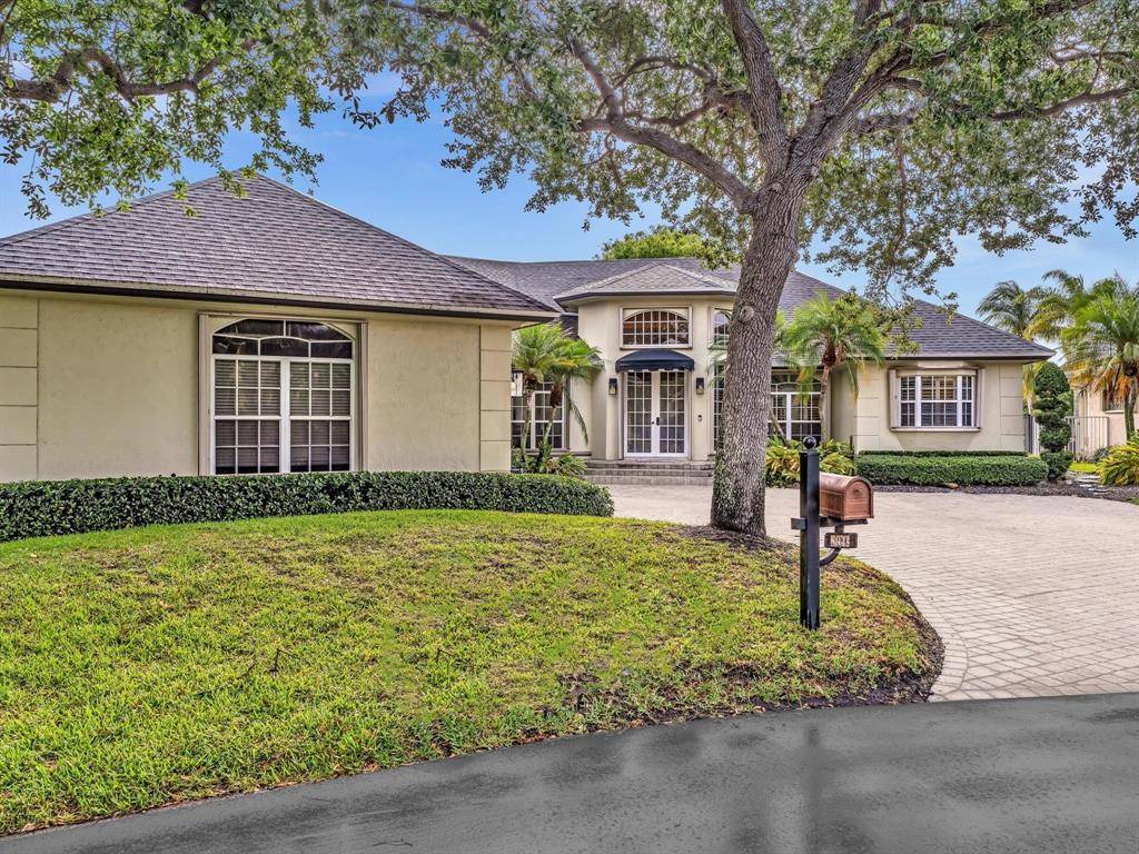 Plantation, FL 33324,8941 SW 8th St