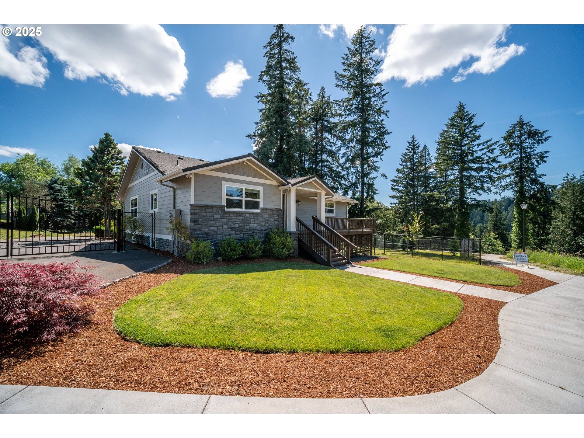 17061 SE MANLEY ST, Portland, OR 97236