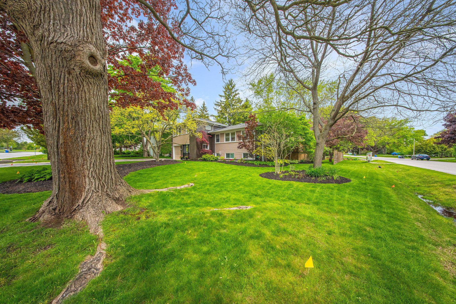 183 Westminster DR, Oakville, ON L6L 4H8