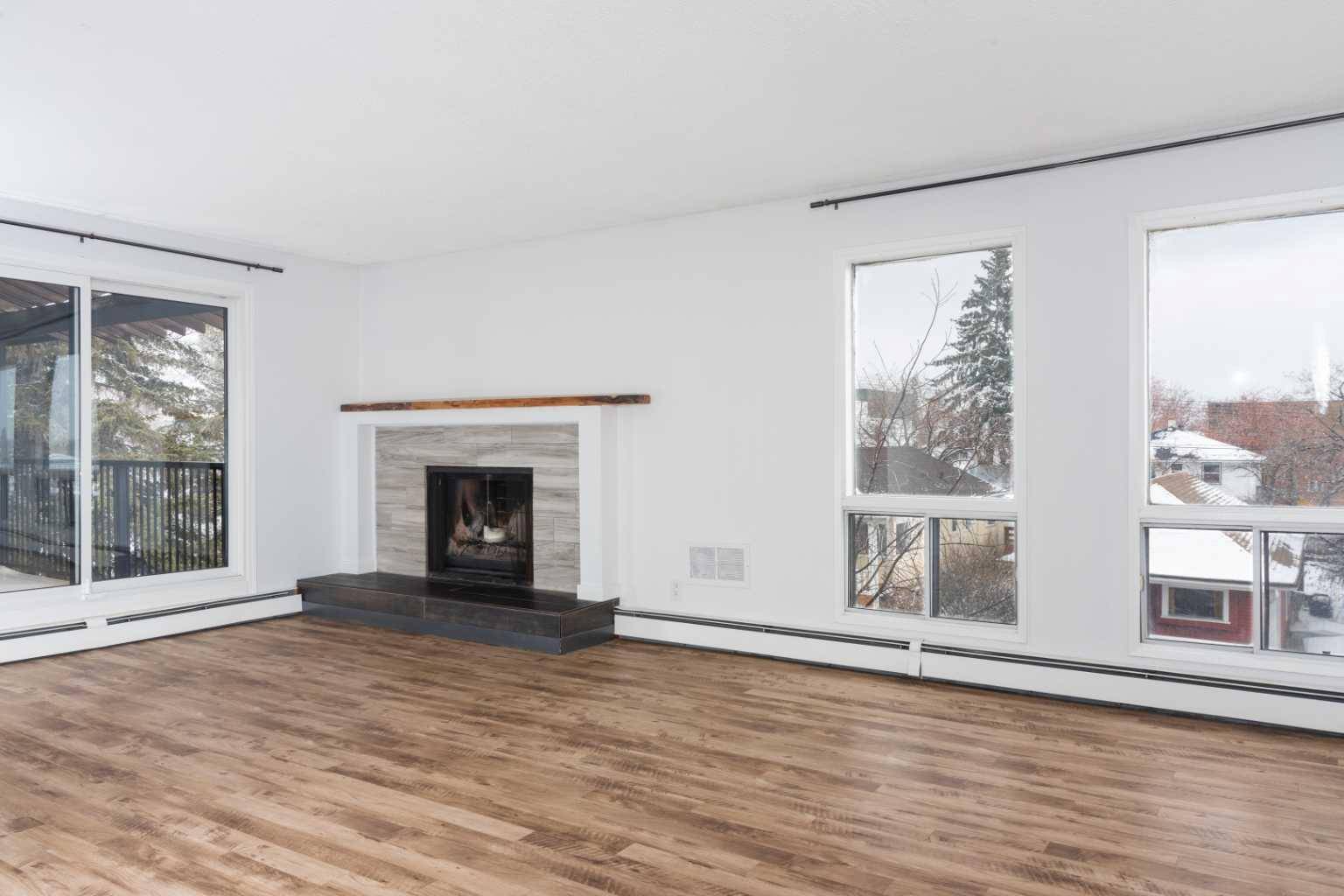 Calgary, AB T2T 4C1,2611 15A ST Southwest #302