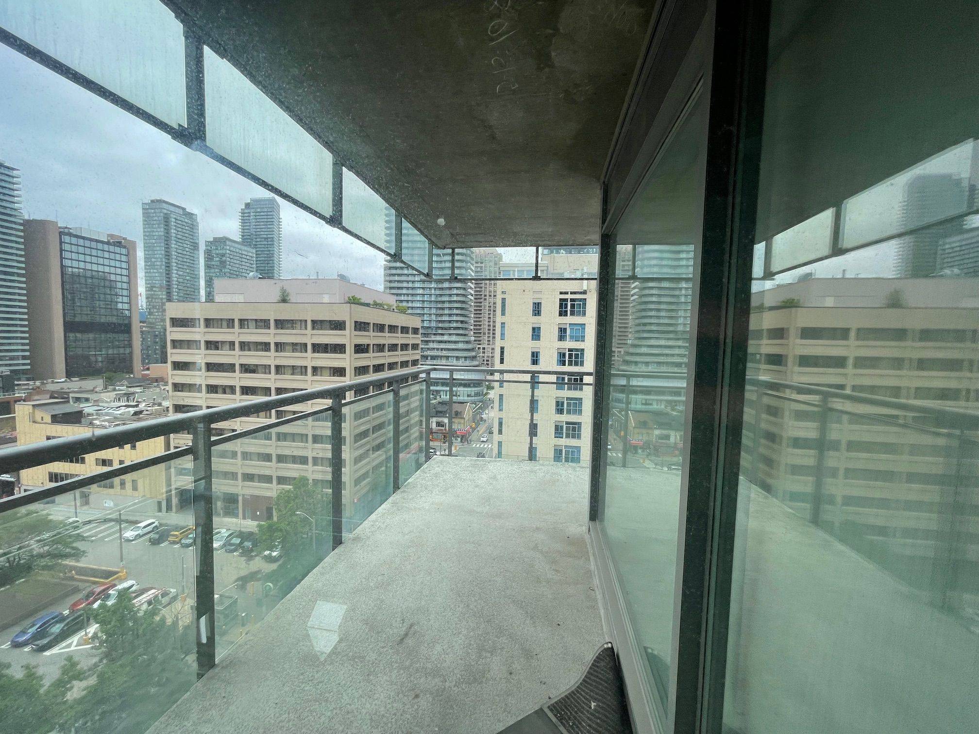 Toronto C08, ON M4Y 1G3,22 Wellesley ST E #1103