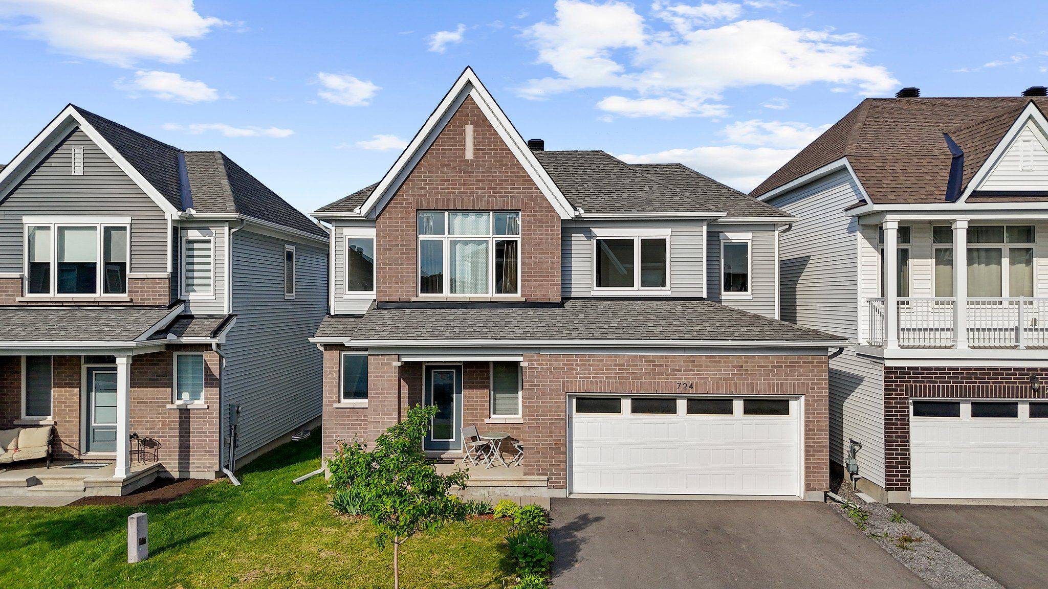 724 Vennecy TER, Orleans - Convent Glen And Area, ON K1W 0N3