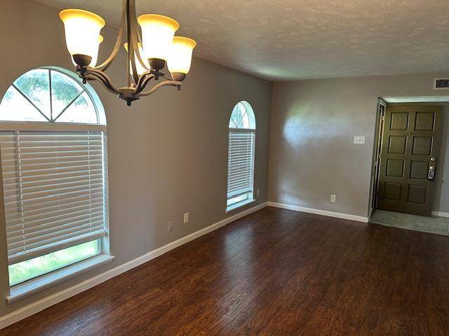 The Colony, TX 75056,5033 CRUTCHBERRY Place