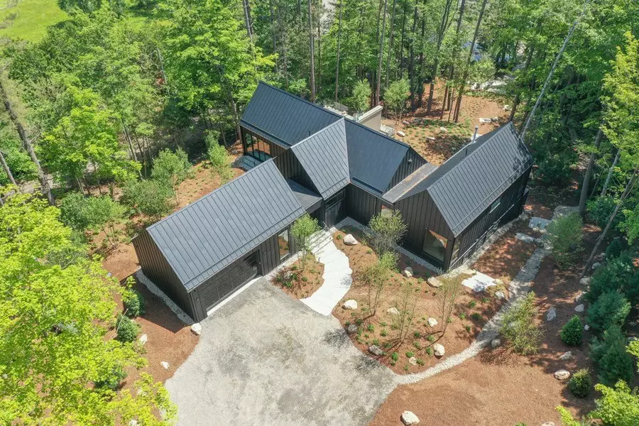 1074 Woodington RD #Unit 1, Muskoka Lakes, ON P0B 1J0