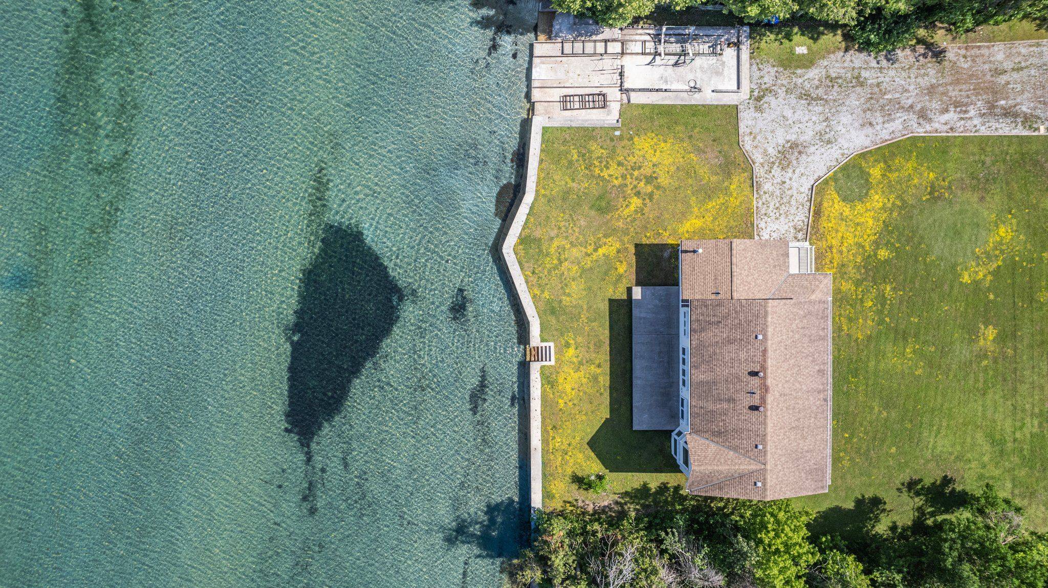 Innisfil, ON L9S 3V3,2653 Leonard ST