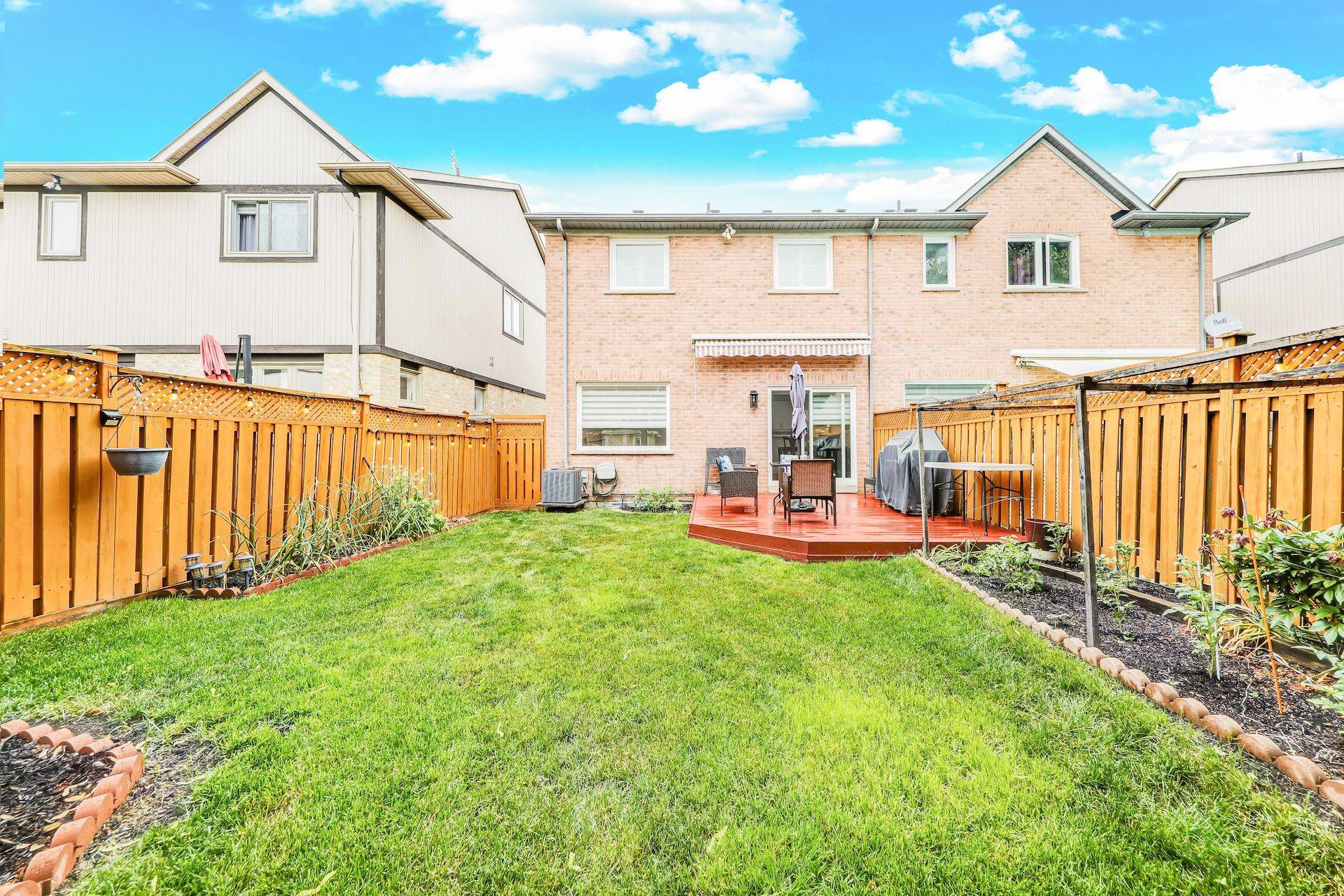 Mississauga, ON L5N 7S5,1885 Stevington CRES