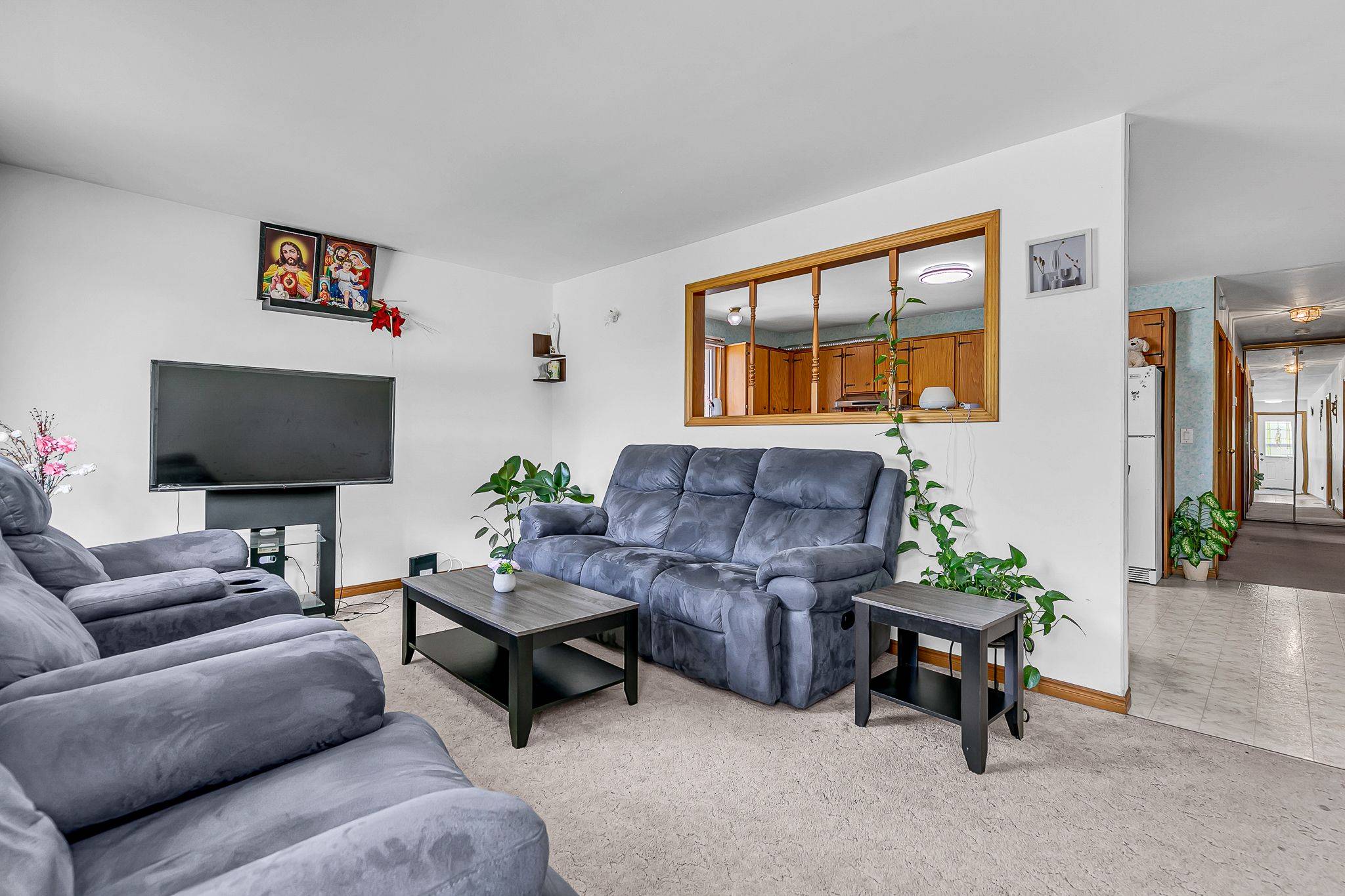 Lakeshore, ON N0R 1A0,514 Desjardins ST
