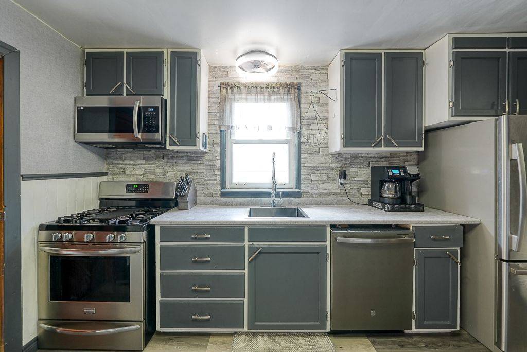 Woodstock, ON N4S 3Y8,77 Teeple ST