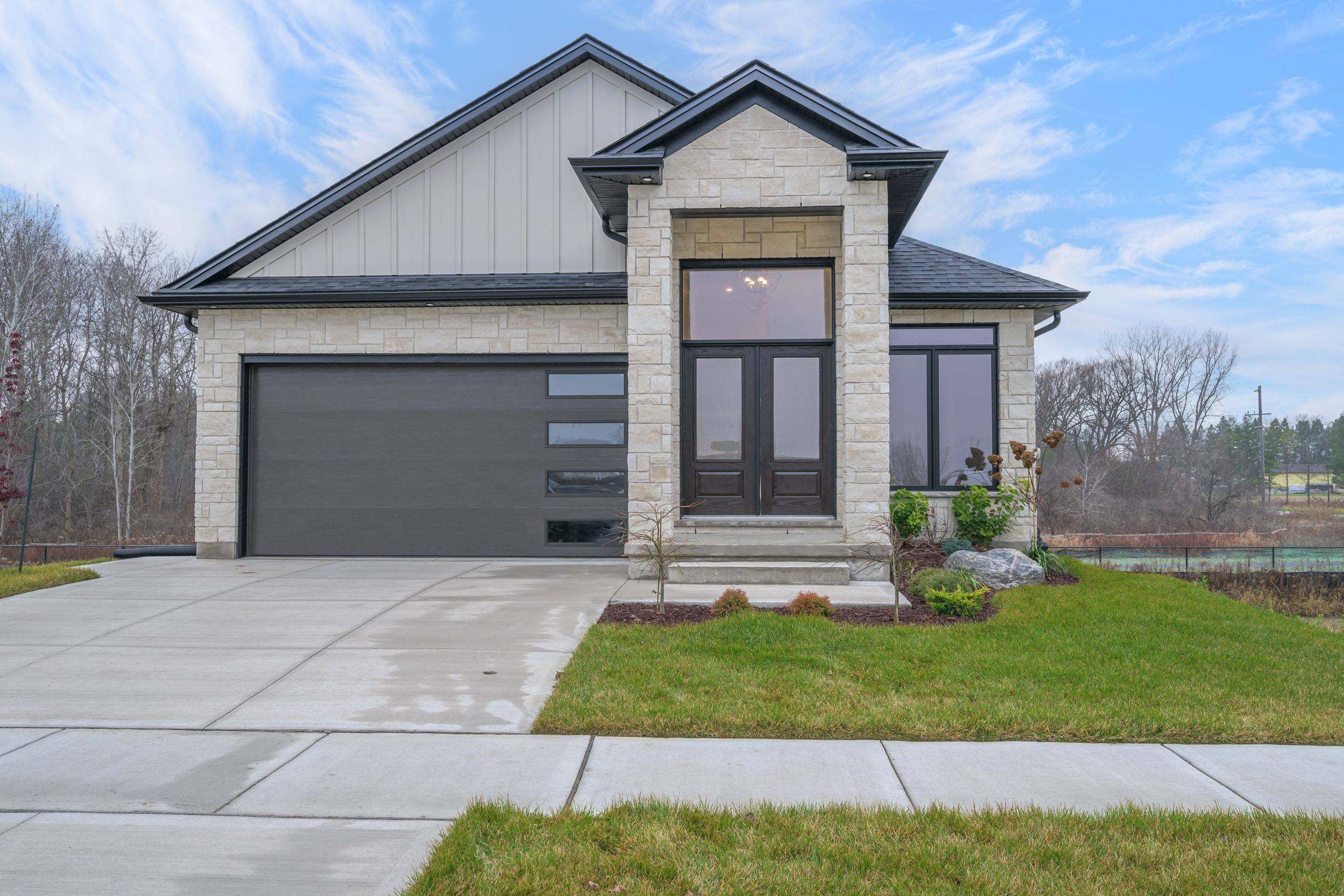 4225 Green BND, London South, ON N6P 1J9