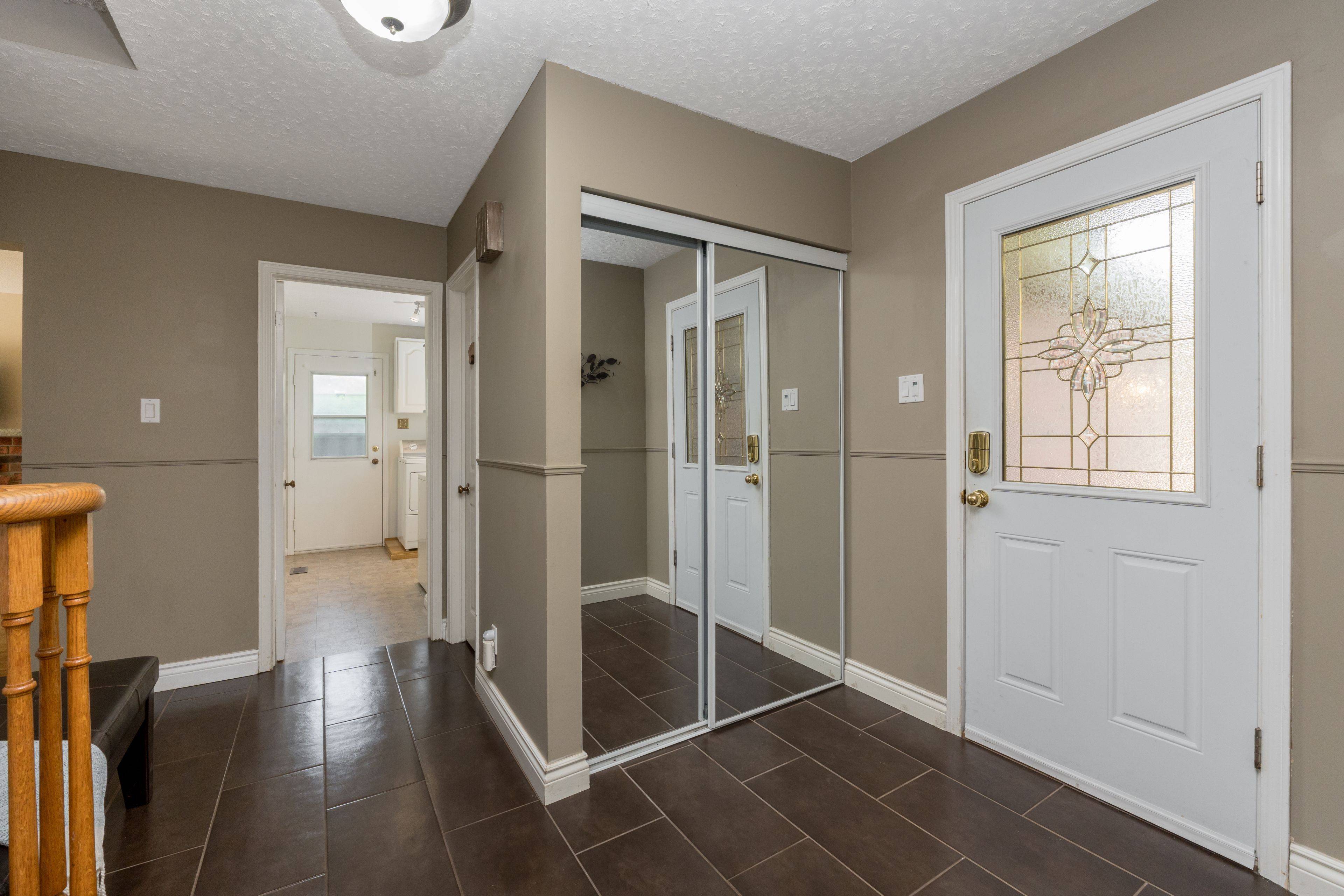 Kitchener, ON N2N 1R4,7 Deerwood CRES
