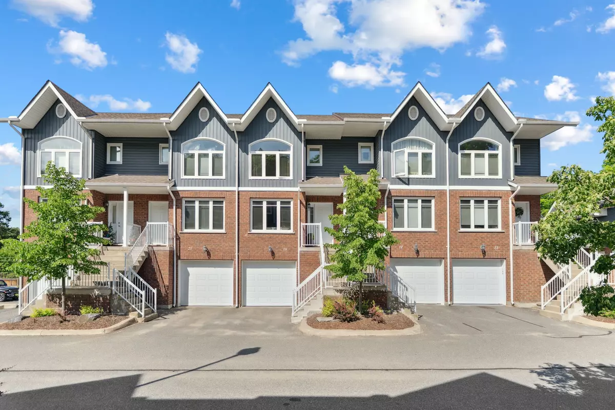 Huntsville, ON P1H 1M2,37 Silver ST #19