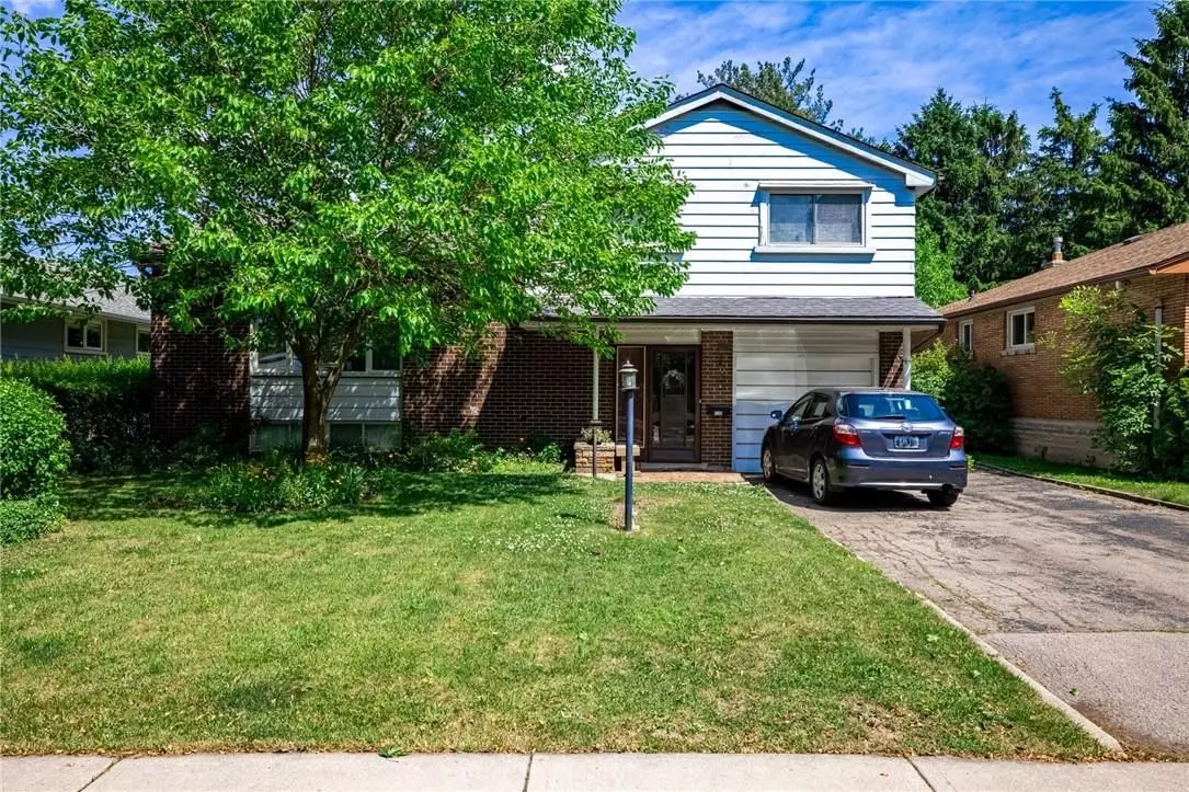 Hamilton, ON L9C 3S6,176 Laurier AVE