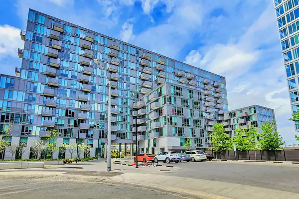 Toronto C06, ON M3H 0E2,38 Monte Kwinter CT #1315