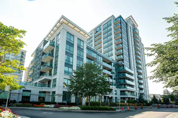 30 North Park RD #214, Vaughan, ON L4J 0G6