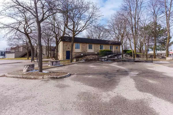London East, ON N5V 2Z9,2109 Oxford ST E