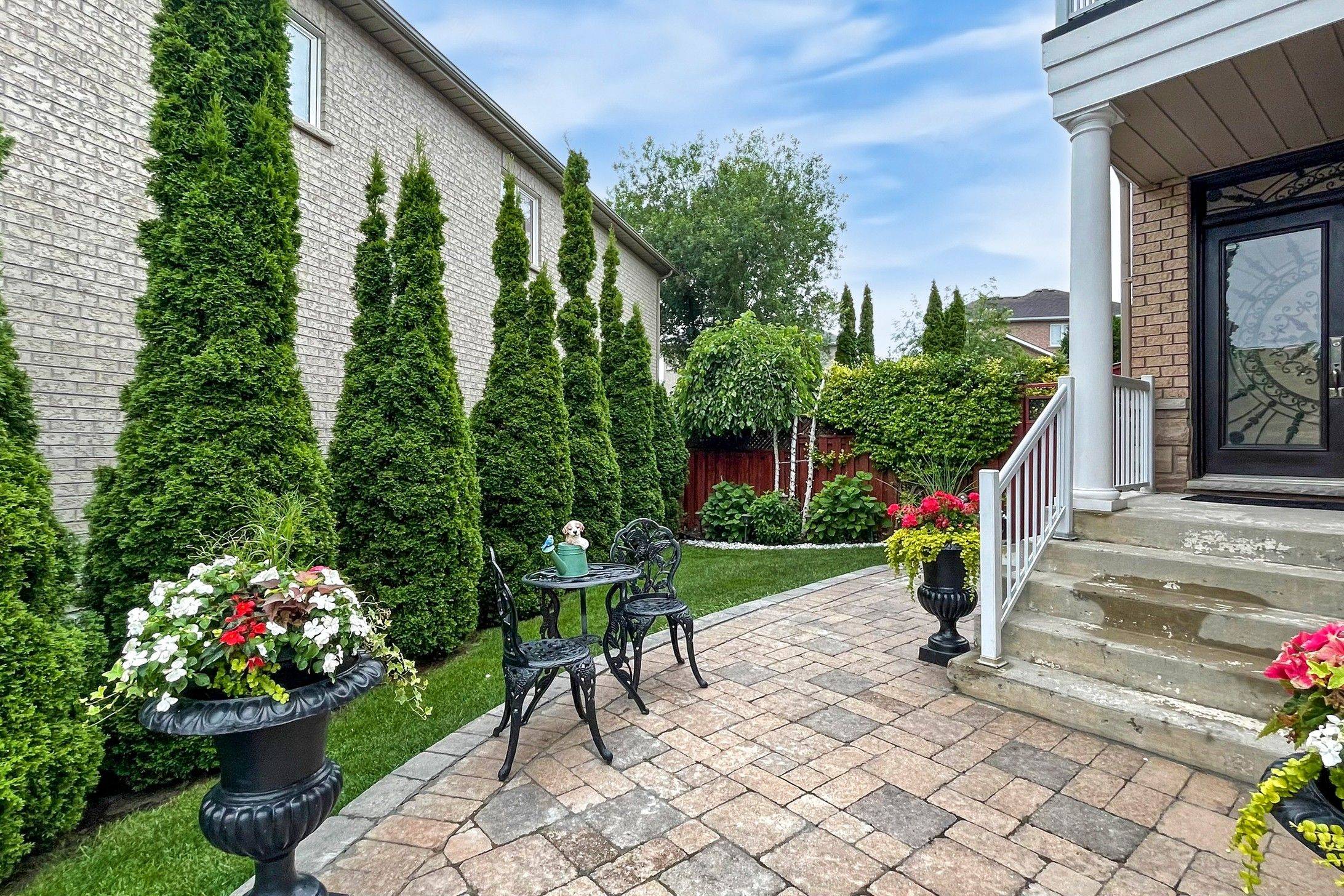 Richmond Hill, ON L4E 4J9,14 Marble Bridge DR