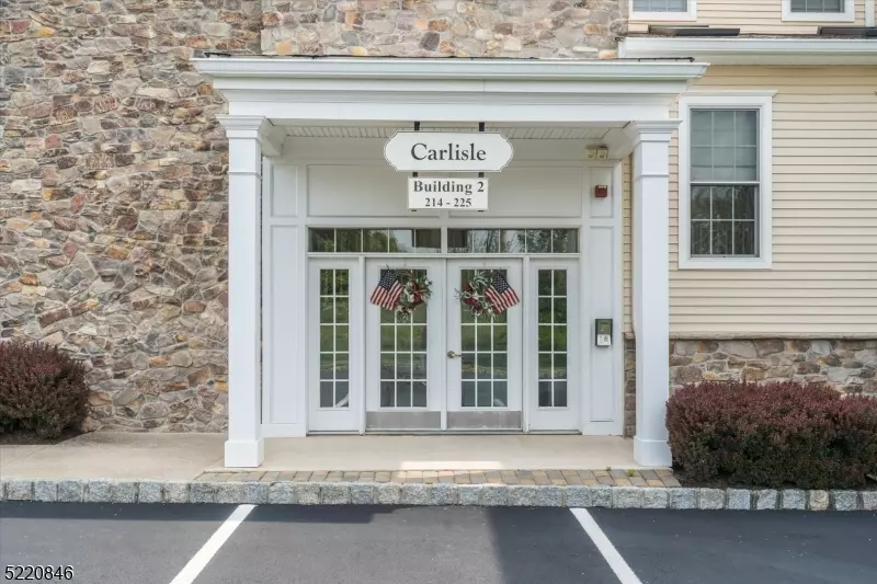 58 Brooklake Rd #17, Florham Park Boro, NJ 07932