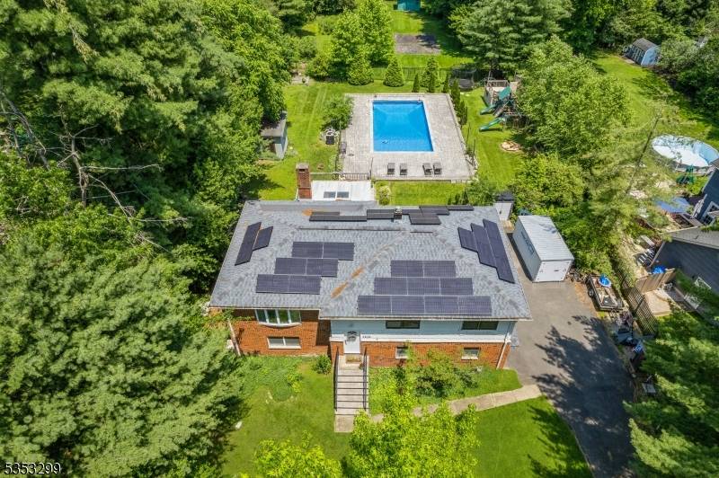 1231 Sunnyfield Ln, Scotch Plains Twp., NJ 07076