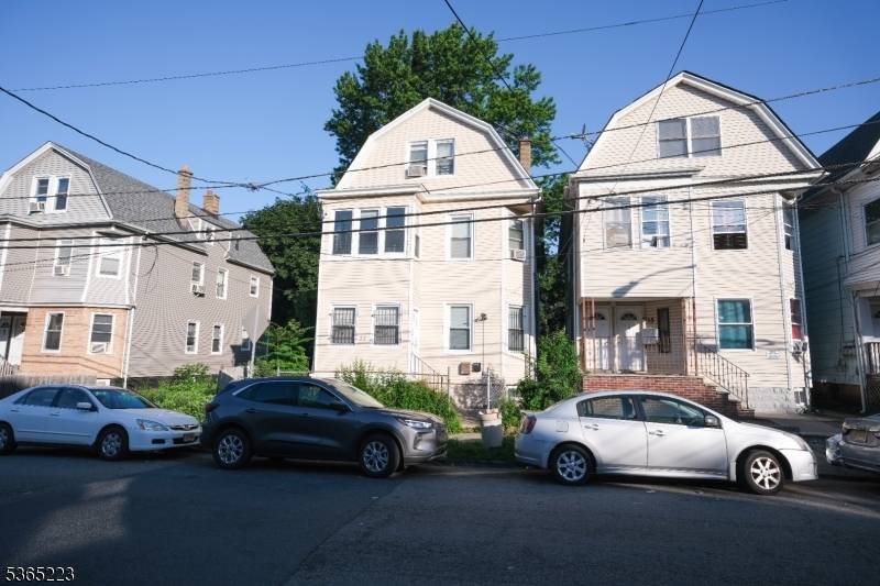 37 Grace St, Irvington Twp., NJ 07111