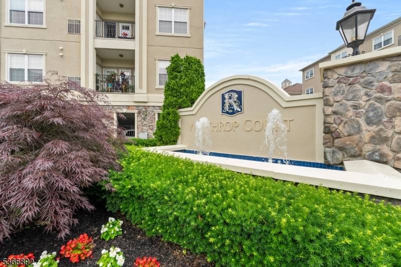 Clifton City, NJ 07013,7303 Ravenscroft Rd #7303