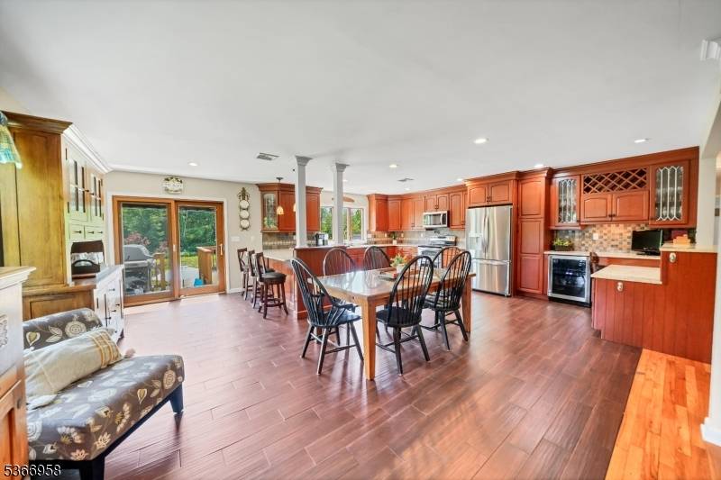 Chester Twp., NJ 07930,5 Parker Rd
