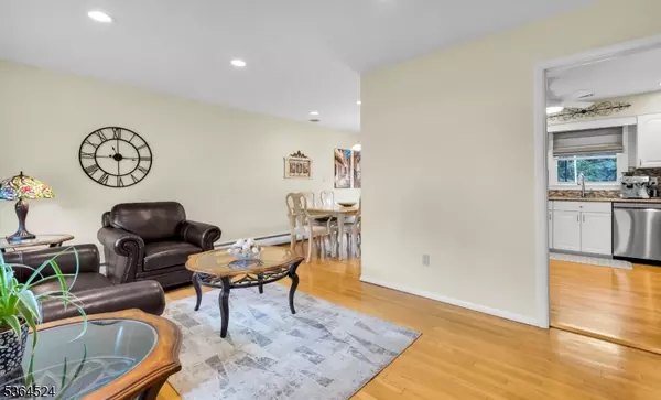 Randolph Twp., NJ 07869,32 Sanford Dr