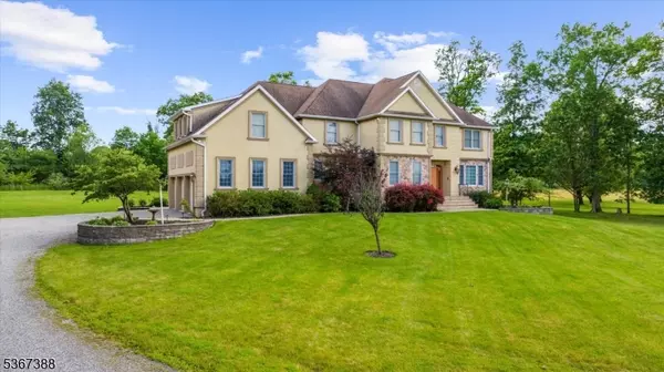 3 Stanbury Ln, Kingwood Twp., NJ 08825
