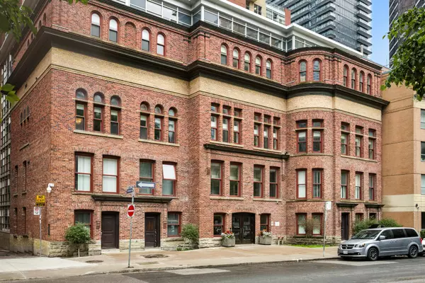 11 St Joseph ST #407, Toronto C01, ON M4Y 3G4