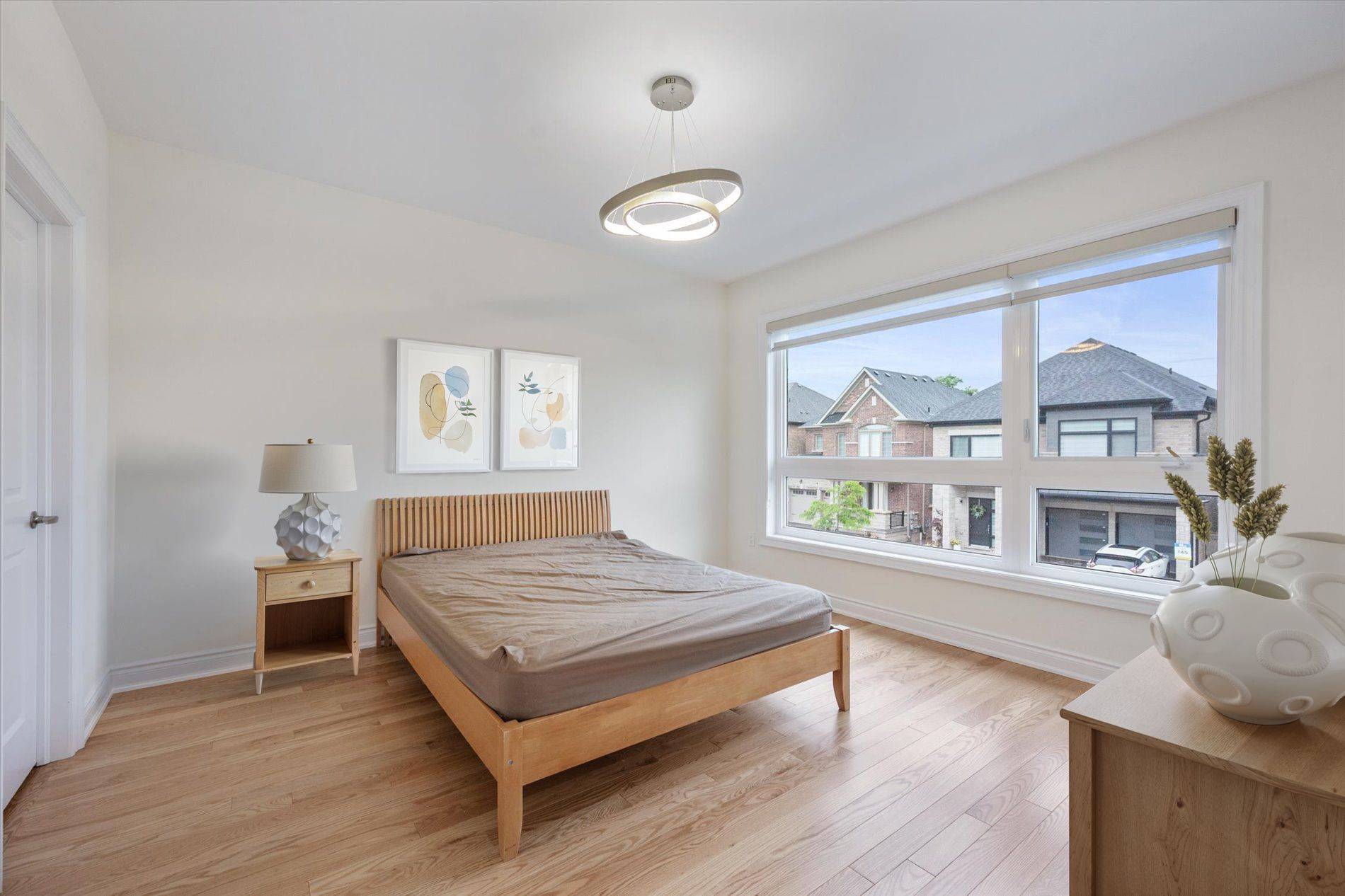 Oakville, ON L6M 4G3,2417 Edward Leaver TRL