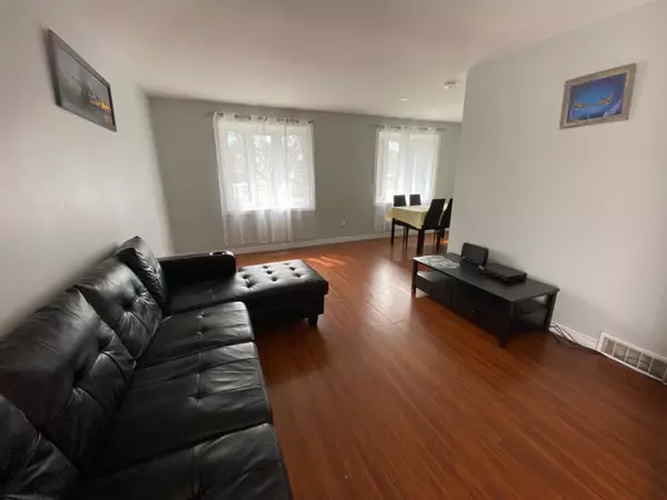London East, ON N5V 3J4,114 Speight BLVD