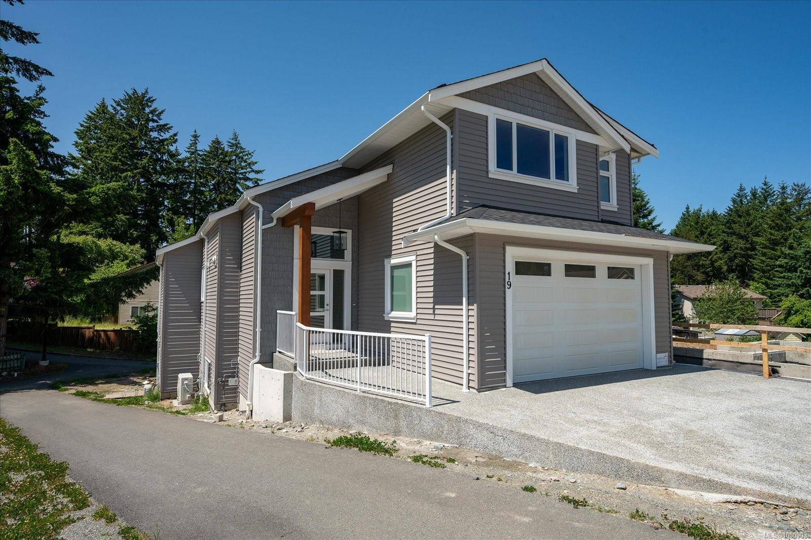 19 Leam Rd, Nanaimo, BC V9T 3N7