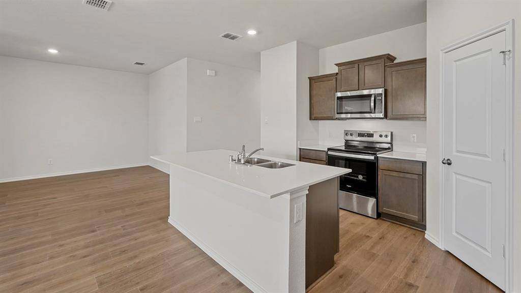 Ferris, TX 75125,921 Parksville Drive