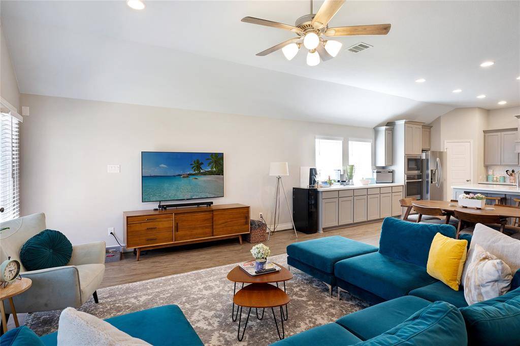 Northlake, TX 76247,2433 Lazy Dog Lane