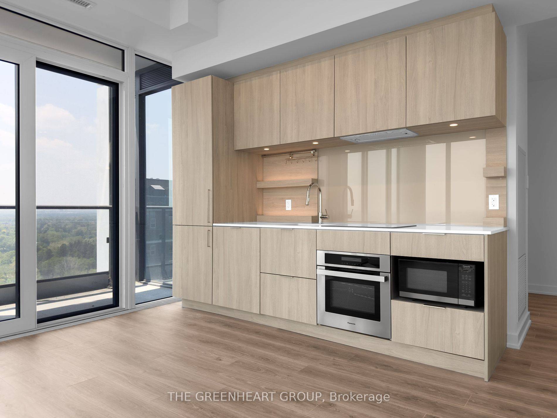 Mississauga, ON L5G 0E1,28 Ann ST #2103