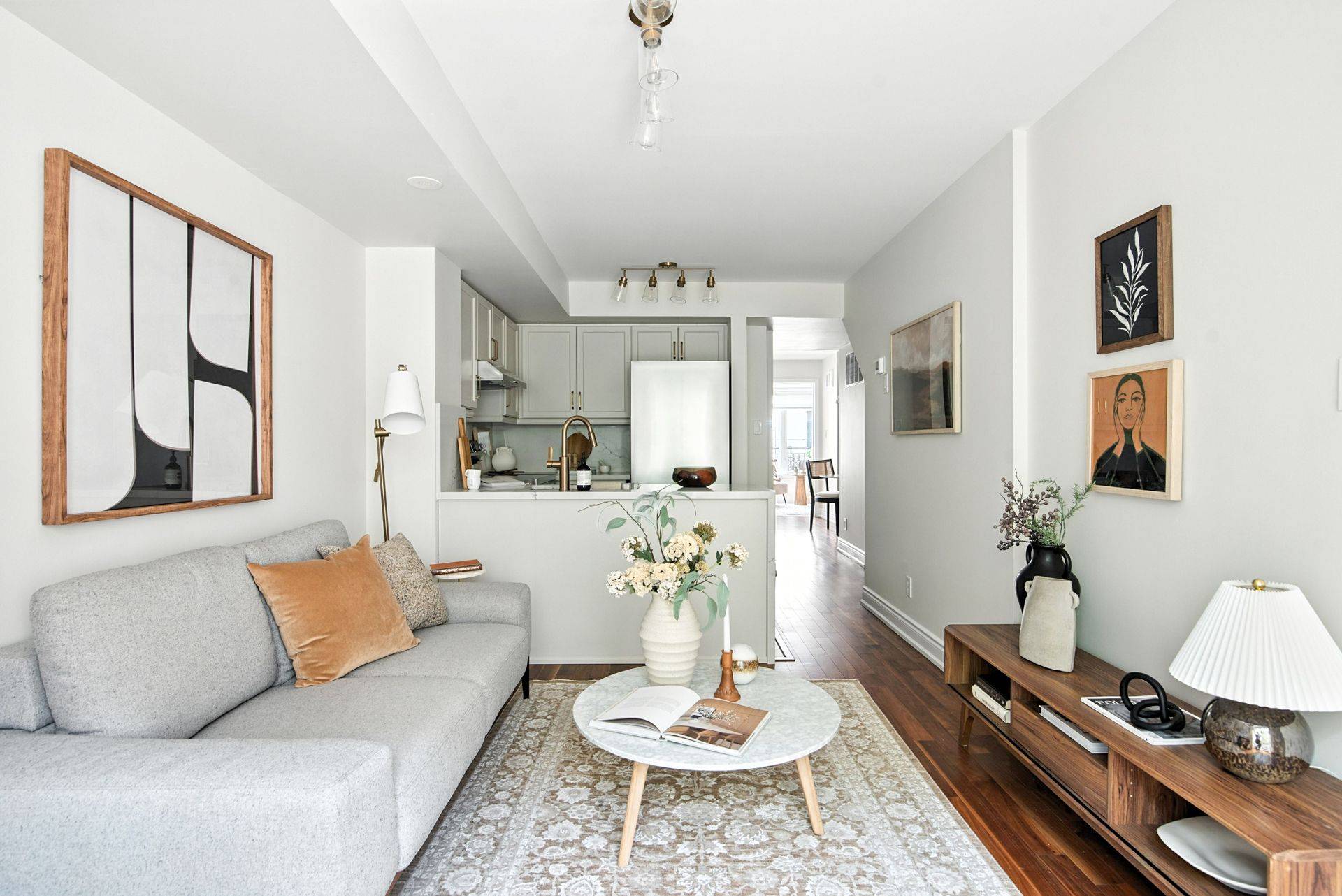 Toronto W01, ON M6K 1X2,18 Laidlaw ST #1026