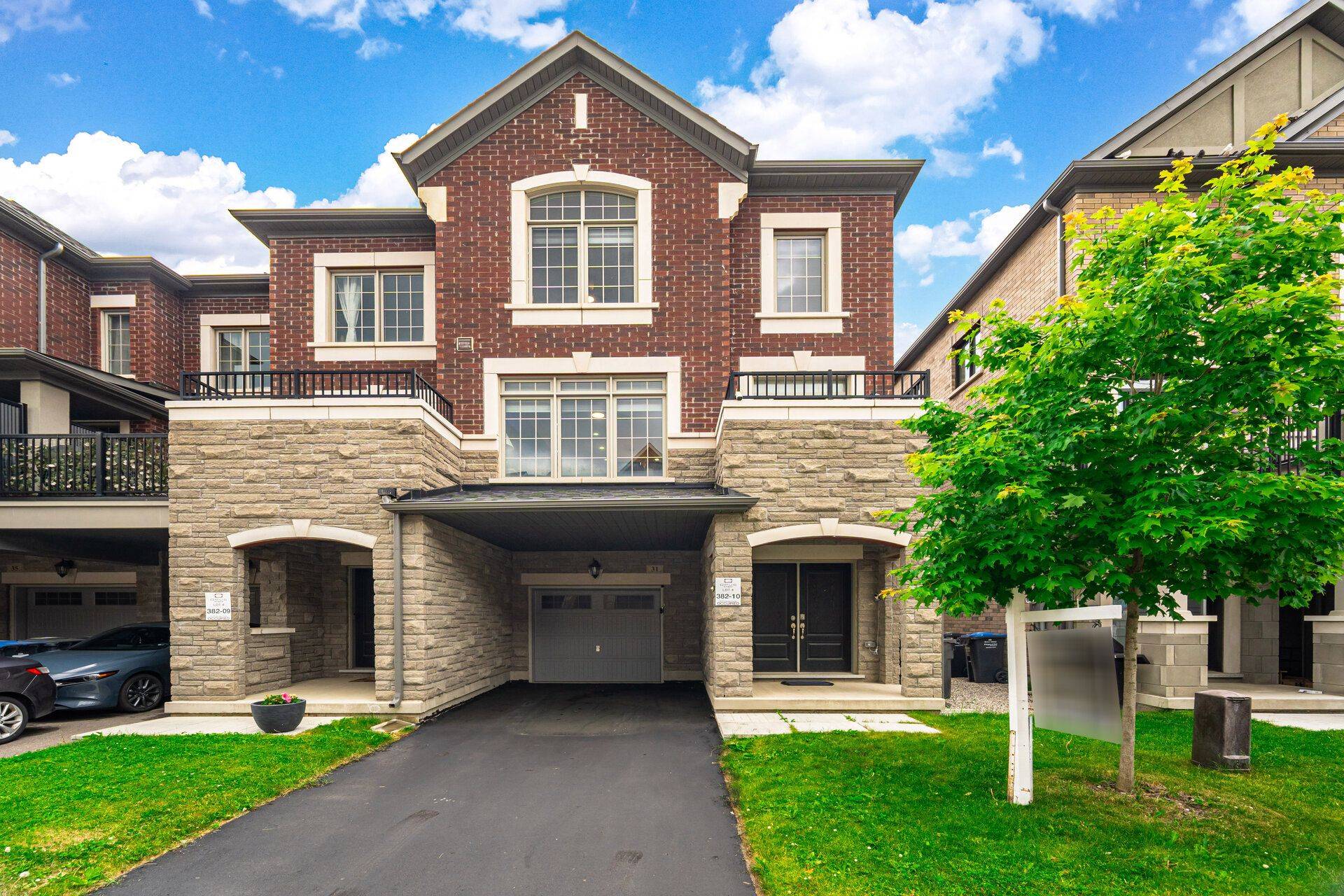 Brampton, ON L7A 5B8,31 Fruitvale CIR