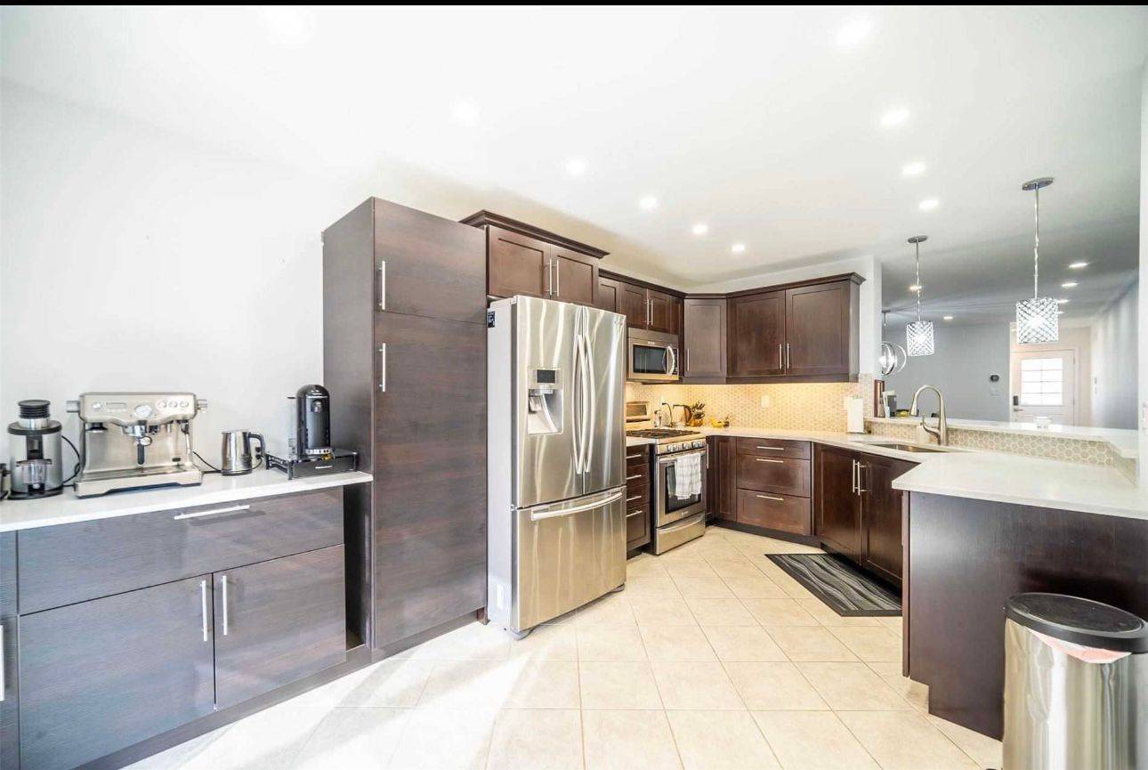 Hamilton, ON L9K 0C9,165 Emick DR