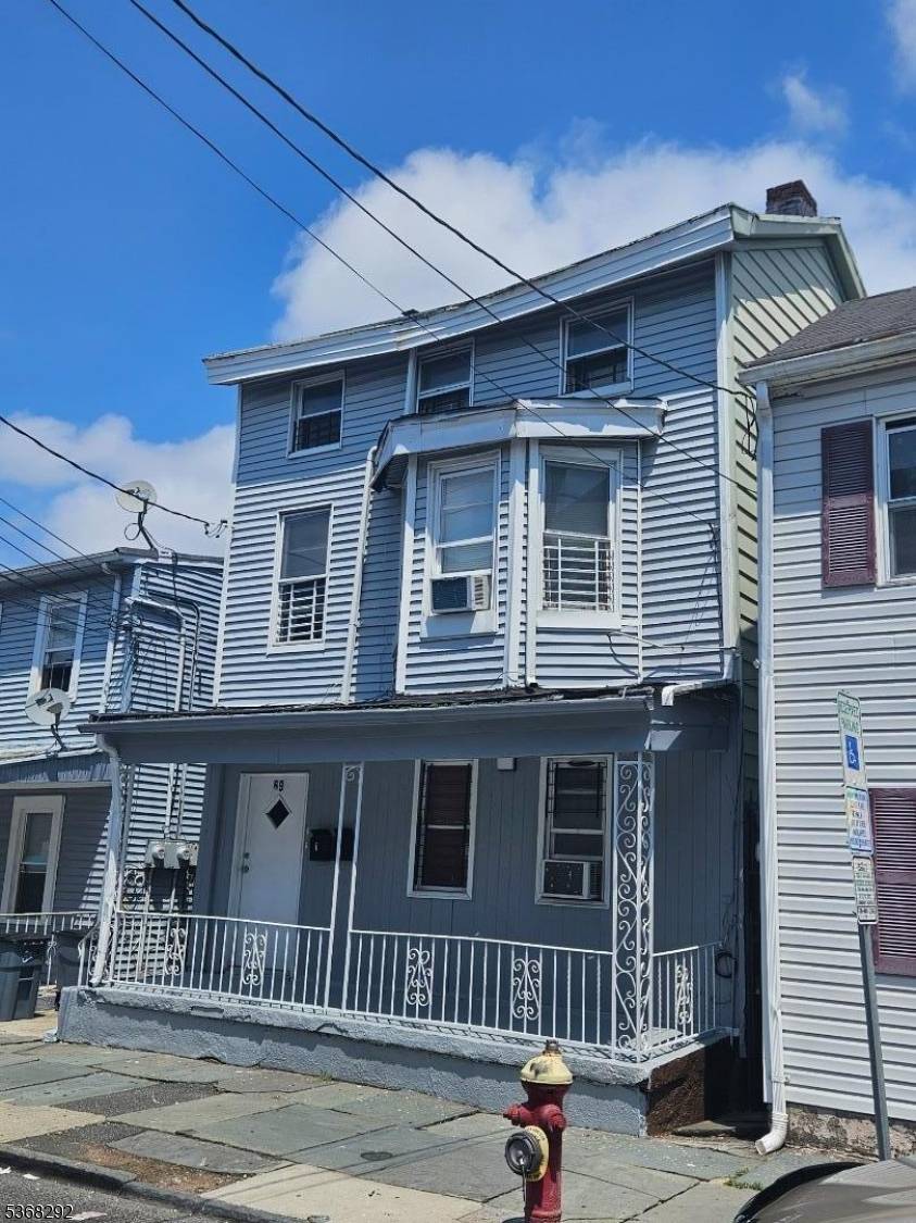 69 Beech St, Paterson City, NJ 07501