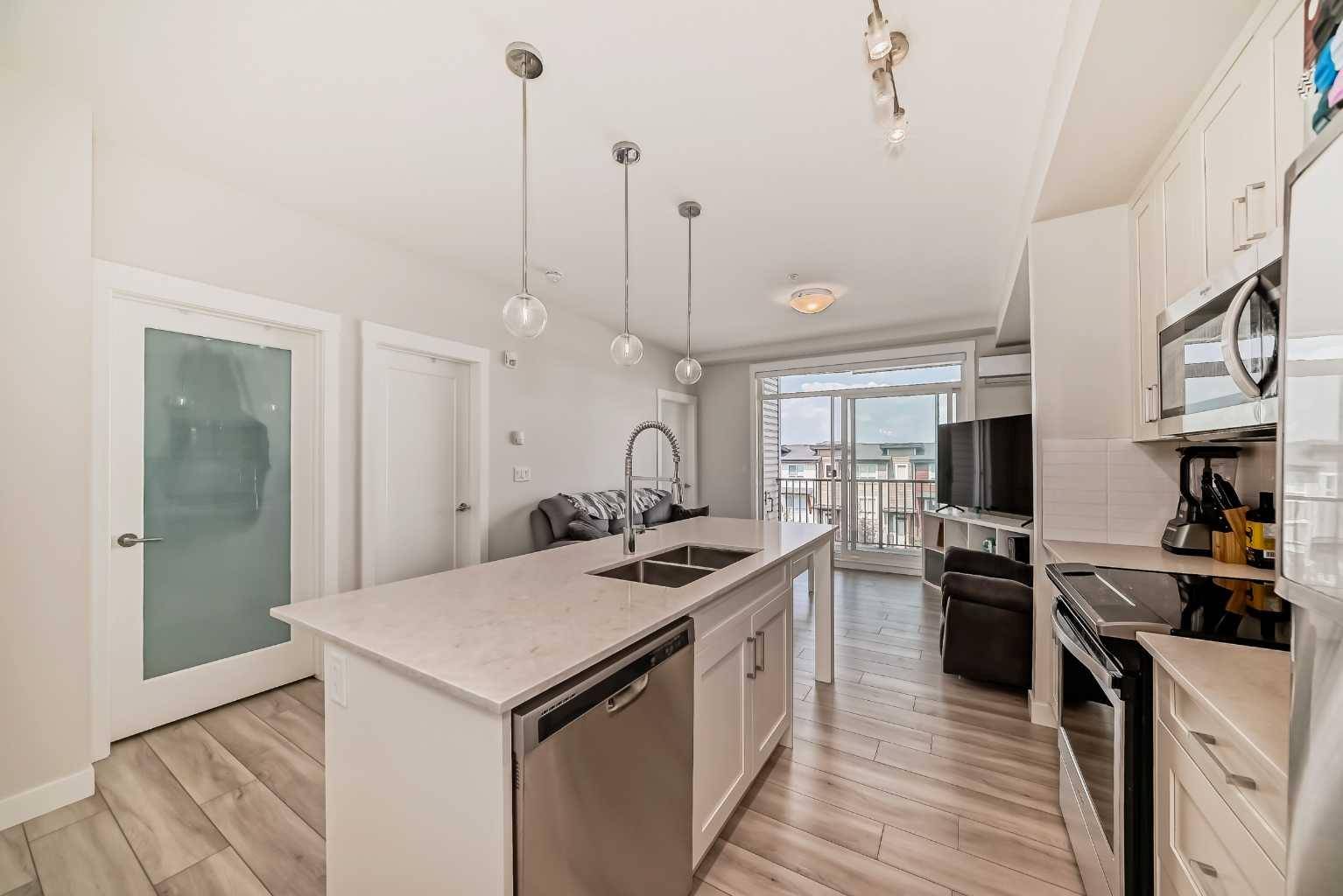 Calgary, AB T2X 4S6,35 Walgrove Southeast #310