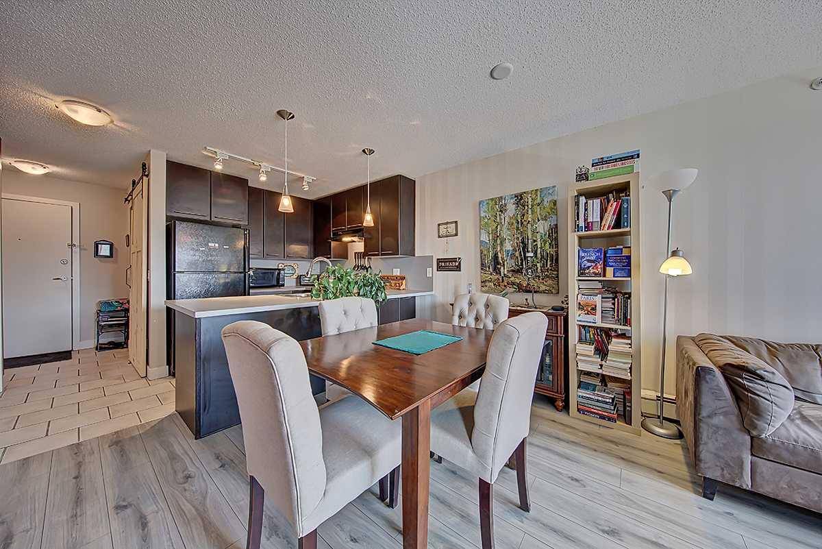 35 Richard CT SW #456, Calgary, AB T3E 7N9