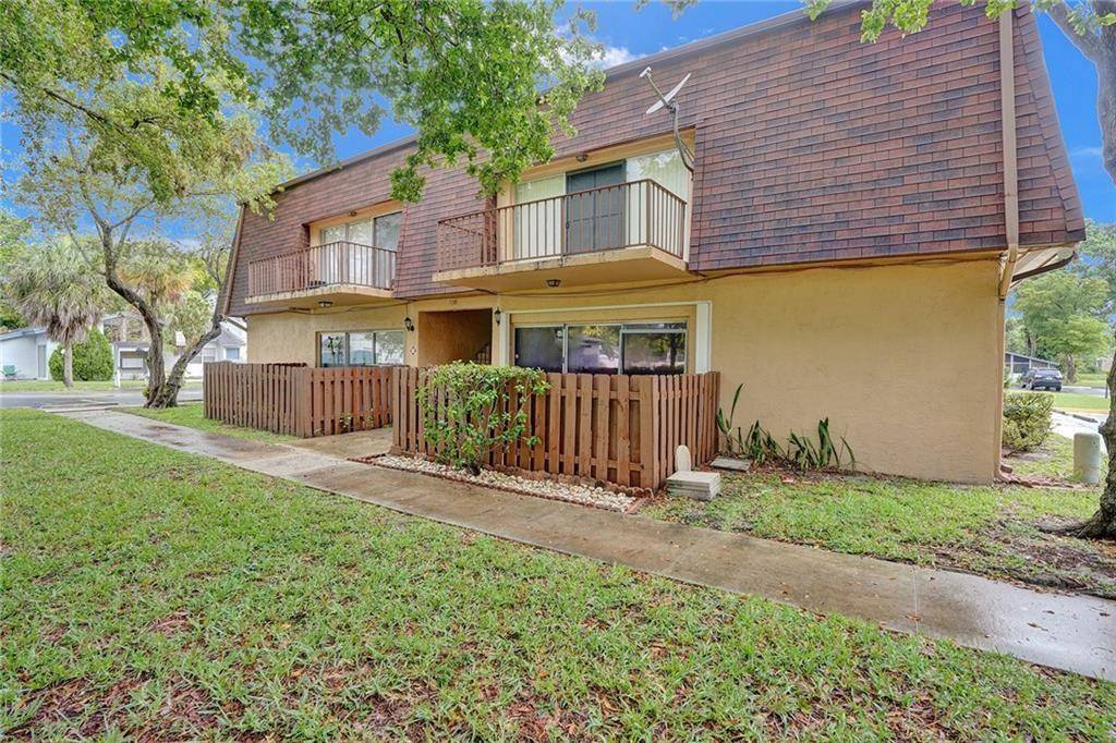 7101 W Sunrise Blvd #D2, Plantation, FL 33313